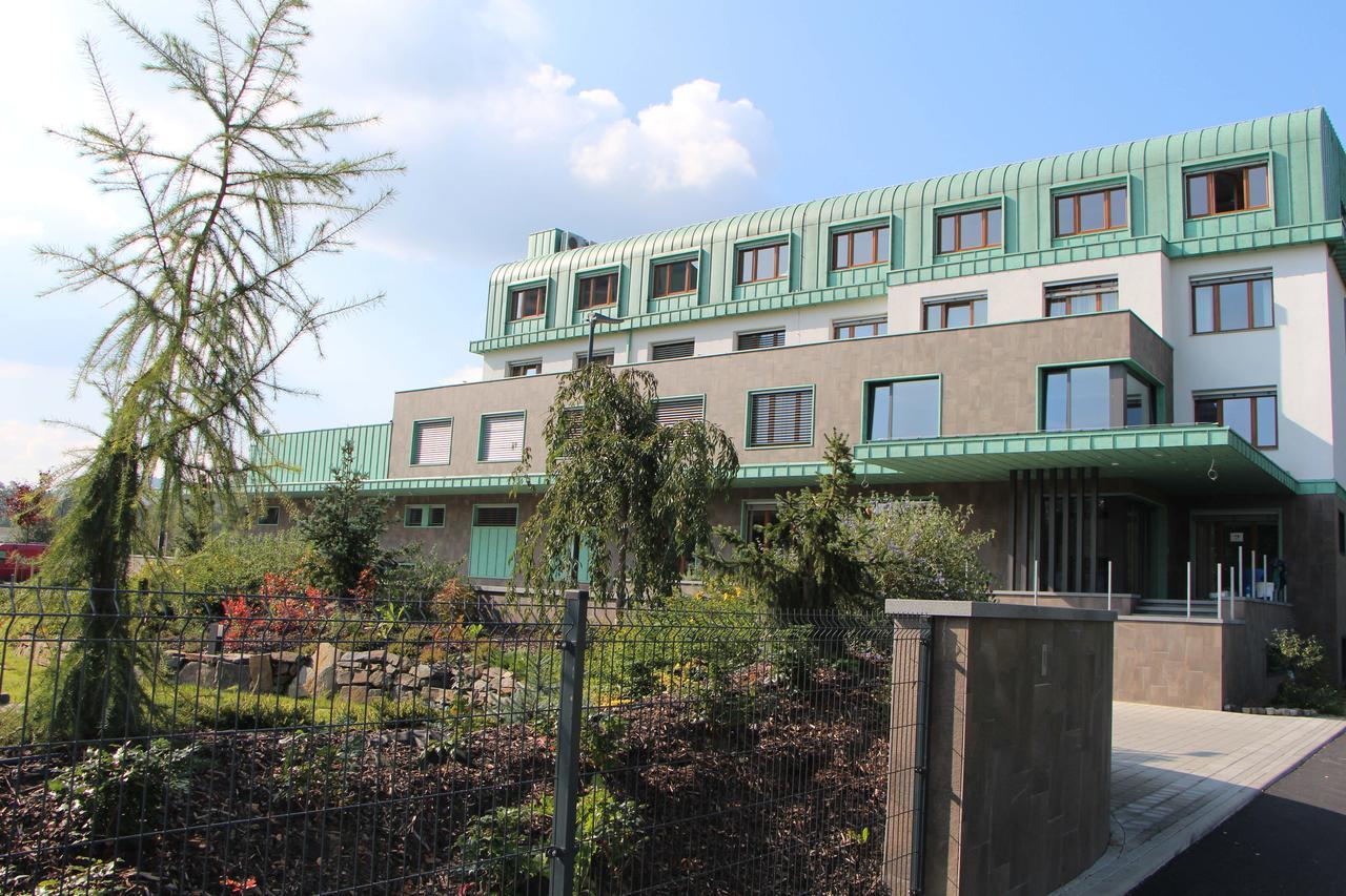 Hotel Bartos Frenštát pod Radhoštěm Extérieur photo