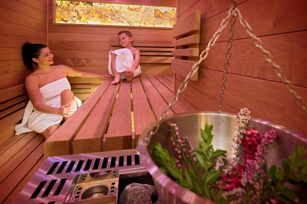 Hotel Bartos Frenštát pod Radhoštěm Extérieur photo